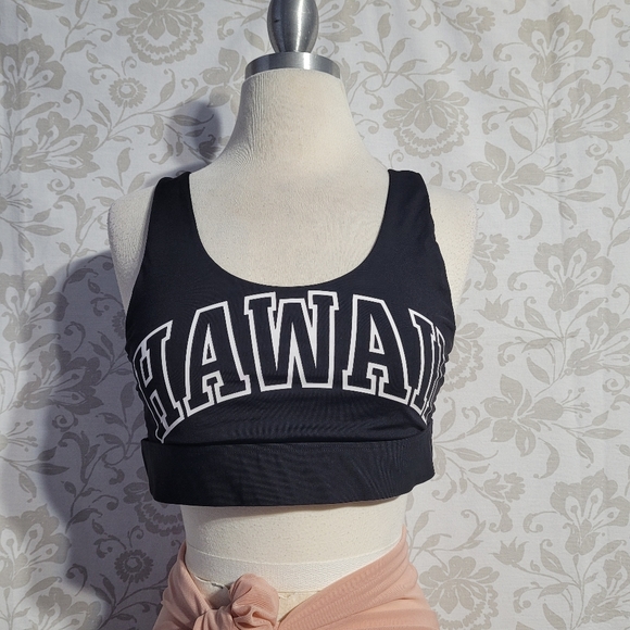 PINK Victoria's Secret Other - Pink Victoria Secret Ultimate Sport Bra